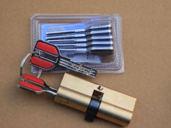 巴楚24小时上门开锁公司